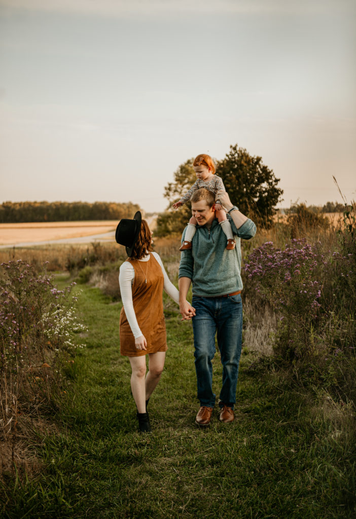 Spencerville Saint Marys Celina Family Photographer Deep Cut Historical Park https---haleygivensphotography.com